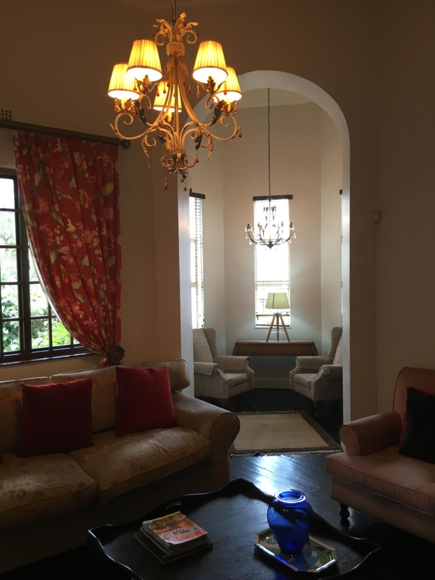 Melville Turret Guesthouse Йоханнесбург Экстерьер фото