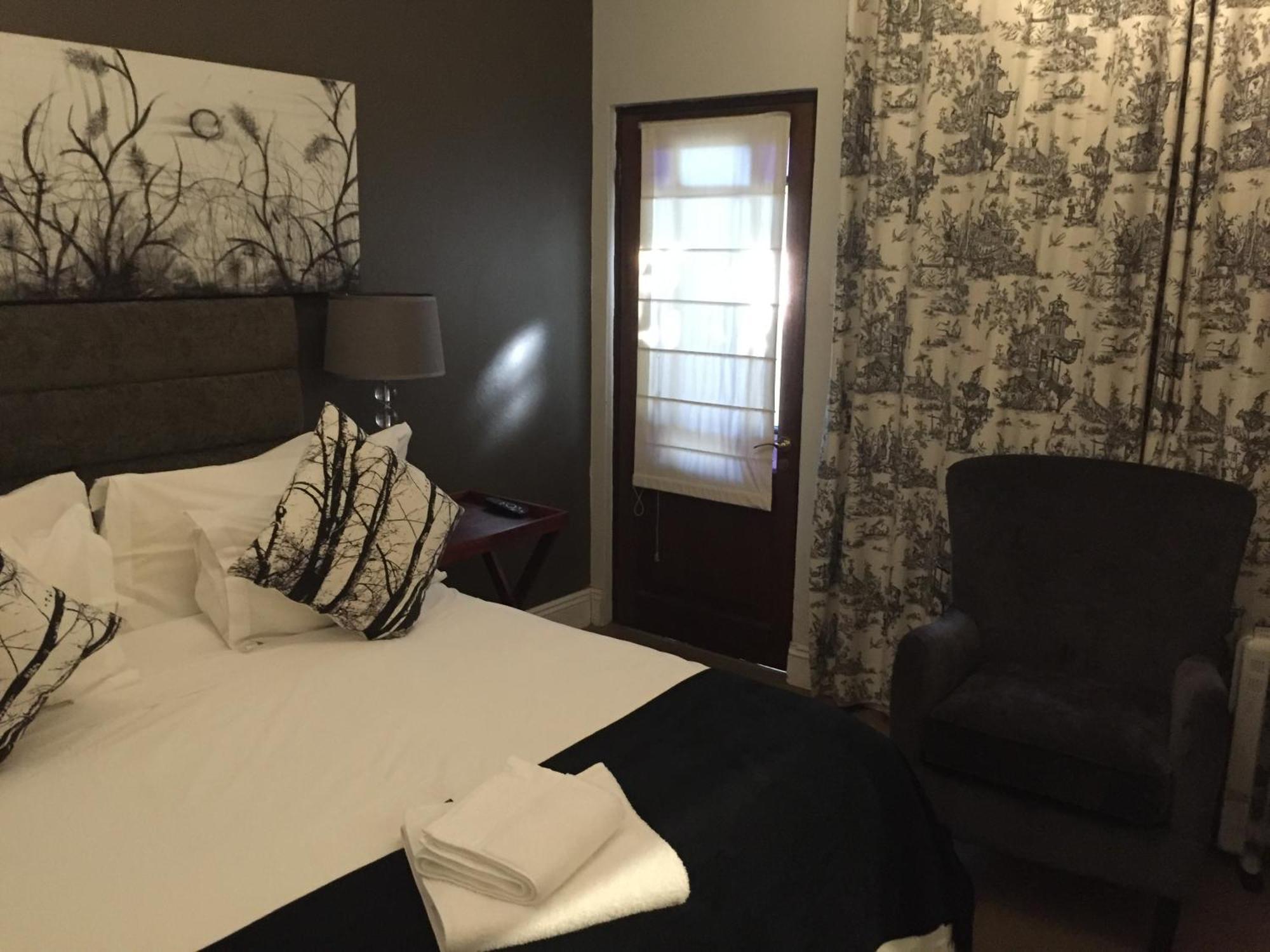 Melville Turret Guesthouse Йоханнесбург Номер фото